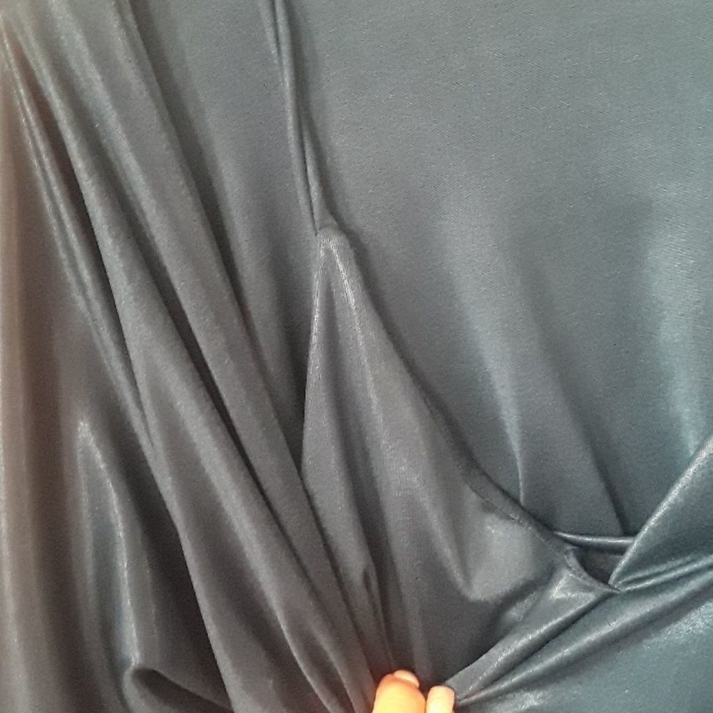 Green Blue Stretch Top. Soft. Ruching. - Picture 4 of 8